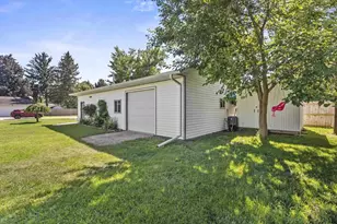 119 S Main St, Pardeeville, WI 53954 - Photo 49