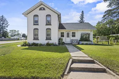119 S Main Street, Pardeeville, WI 53954 - Photo 1