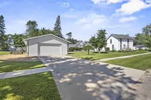 119 S Main St, Pardeeville, WI 53954 - Photo 39