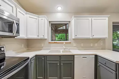 6249 Adobe Way, Madison, WI 53719 - Photo 3