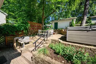 1233 E Johnson St, Madison, WI 53703 - Photo 7