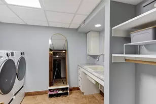 1233 E Johnson St, Madison, WI 53703 - Photo 55