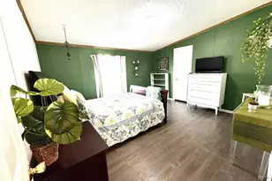 904 Moore St, Baraboo, WI 53913 - Photo 21