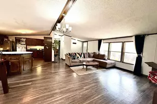 904 Moore St, Baraboo, WI 53913 - Photo 5