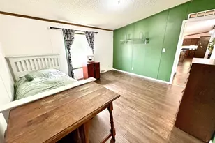904 Moore St, Baraboo, WI 53913 - Photo 15