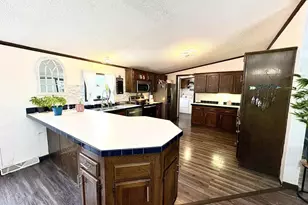 904 Moore St, Baraboo, WI 53913 - Photo 7