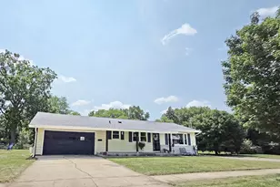 1324 House St, Beloit, WI 53511 - Photo 1