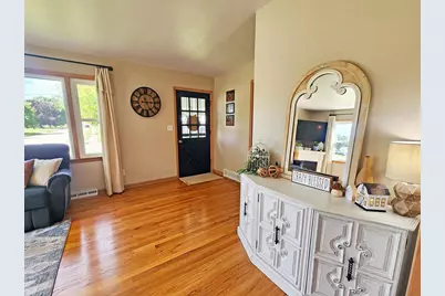 1324 House Street, Beloit, WI 53511 - Photo 3