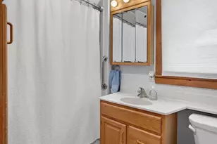 1422 Chandler St, Madison, WI 53711 - Photo 19