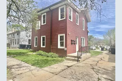 306 N Academy Street, Janesville, WI 53548 - Photo 3
