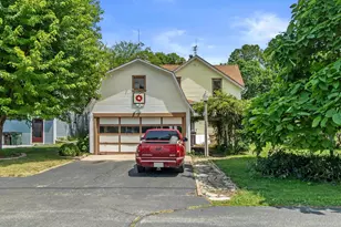 408 S Main St, Fort Atkinson, WI 53538 - Photo 35