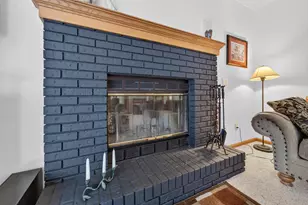 873 Peregrine Cir, Oregon, WI 53575 - Photo 7