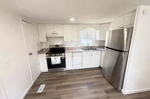 766 Northern Ct, Stoughton, WI 53589 - Photo 7