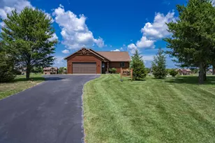 N8432 Lookout Point Ct, New Lisbon, WI 53950 - Photo 45