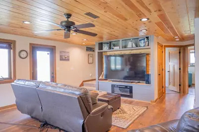 N8432 Lookout Point Court, New Lisbon, WI 53950 - Photo 7
