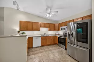 335 Starkweather Dr, Beaver Dam, WI 53916 - Photo 7