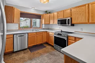 717 Diving Hawk Trail, Madison, WI 53713 - Photo 13