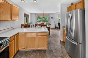 717 Diving Hawk Trail, Madison, WI 53713 - Photo 15