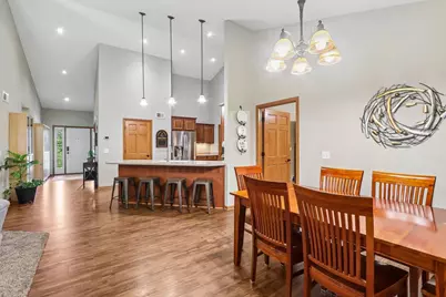 6398 Everest Drive, Madison, WI 53719 - Photo 9