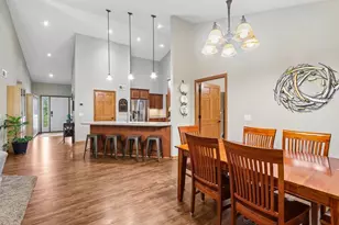 6398 Everest Dr, Madison, WI 53719 - Photo 9