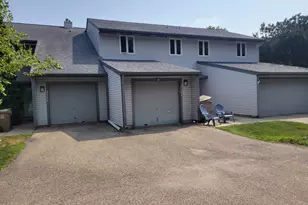 2104 Pike Dr, Madison, WI 53713 - Photo 3