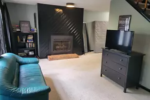 2104 Pike Dr, Madison, WI 53713 - Photo 9
