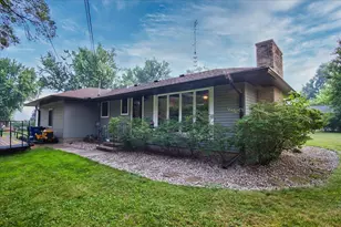 214 Breezy Point Dr, Pardeeville, WI 53954 - Photo 35