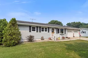 N7619 Carimaunee Dr, Portage, WI 53901 - Photo 45