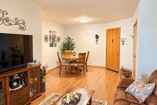102 Prairie Heights Dr, Verona, WI 53593 - Photo 5