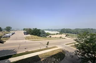 102 Prairie Heights Dr, Verona, WI 53593 - Photo 5