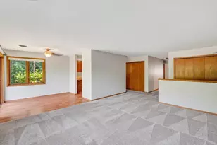 818 S Gammon Rd, Madison, WI 53711 - Photo 5