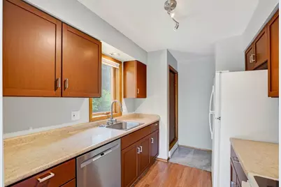 818 S Gammon Road, Madison, WI 53711 - Photo 7