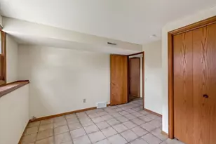 1 Georgetown Dr, Madison, WI 53719 - Photo 37