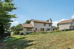 903 N Division St, Waunakee, WI 53597 - Photo 37