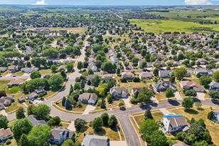 903 N Division St, Waunakee, WI 53597 - Photo 49