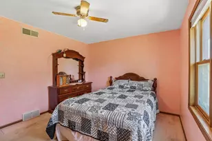 903 N Division St, Waunakee, WI 53597 - Photo 21