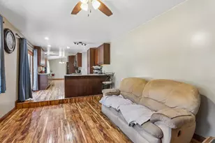 903 N Division St, Waunakee, WI 53597 - Photo 17