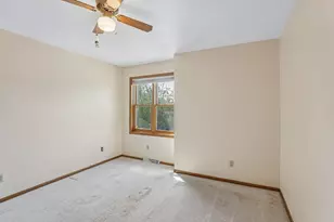 903 N Division St, Waunakee, WI 53597 - Photo 27
