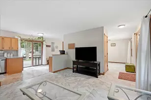 2209 Prairie Rd, Madison, WI 53711 - Photo 7