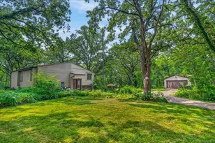 10671 W Oak Ridge Rd, Janesville, WI 53536 - Photo 9