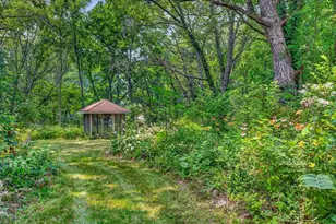 10671 W Oak Ridge Rd, Janesville, WI 53536 - Photo 11
