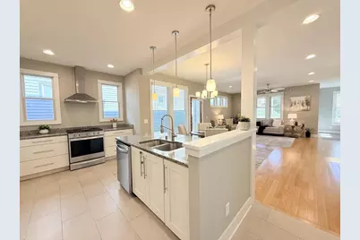 211 Femrite Drive, Monona, WI 53716 - Photo 5