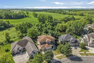 1314 Hanover Ct, Waunakee, WI 53597 - Photo 3