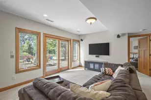1314 Hanover Ct, Waunakee, WI 53597 - Photo 33