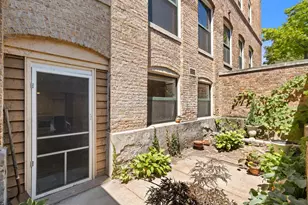 123 N Blount St, Madison, WI 53703 - Photo 3