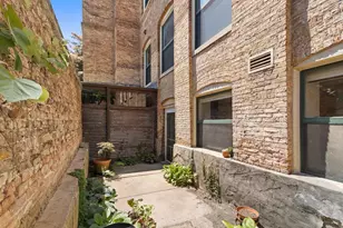 123 N Blount St, Madison, WI 53703 - Photo 7