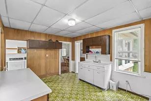 429 W Carroll St, Portage, WI 53901 - Photo 11