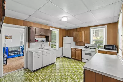 429 W Carroll Street, Portage, WI 53901 - Photo 9