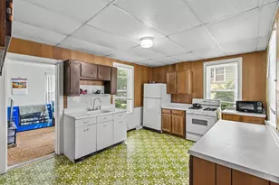 429 W Carroll St, Portage, WI 53901 - Photo 9