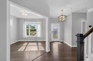 725 Quiet Pond Dr, Madison, WI 53593 - Photo 7